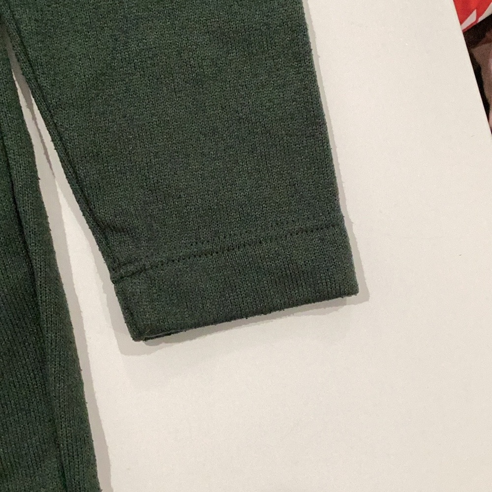 Aspen Rise Green Crewneck Sweater with Ribbed Texture - Picture 10 of 10